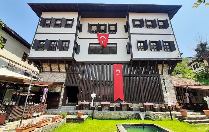 Kaymakamlar House 1